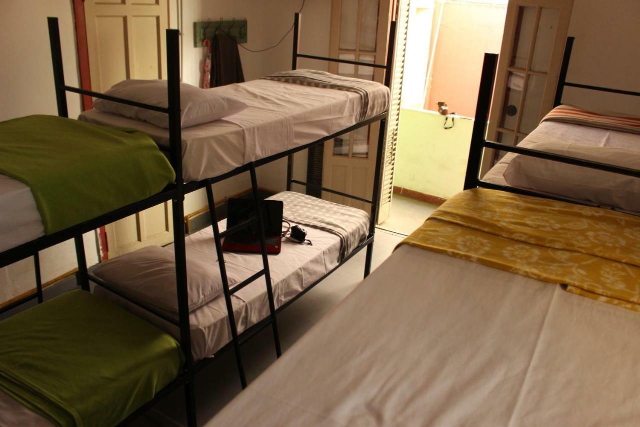Casa Artigas Hostel Córdoba Exteriör bild